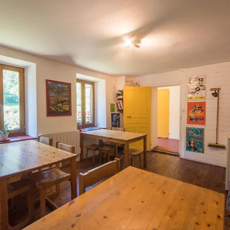 D'etape Et De Sejour De * Méolans