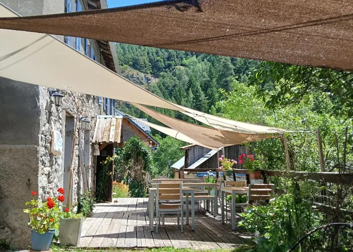 D'etape Et De Sejour De Guest house Meolans-Revel